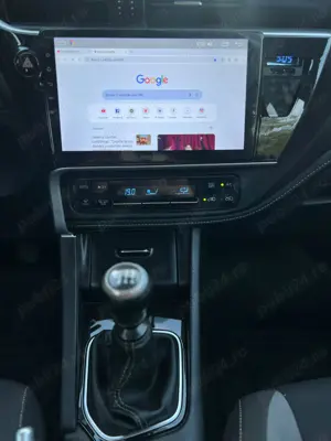 Toyota Auris 2018 1.2 benzina manuala - imagine 10