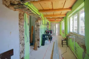 Casă  cu 3 camere și teren 4,342 mp de vânzare în Valea Mare de Codru - imagine 7