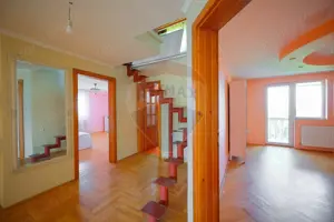 Casă cu 6 camere și 1000mp teren de vânzare în Sânmartin - imagine 15 Casă cu 6 camere și 1000mp teren de vânzare în Sânmartin - imagine 15