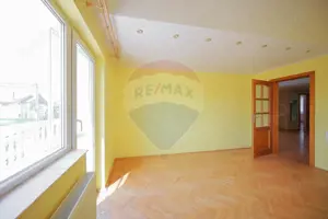 Casă cu 6 camere și 1000mp teren de vânzare în Sânmartin - imagine 9 Casă cu 6 camere și 1000mp teren de vânzare în Sânmartin - imagine 9