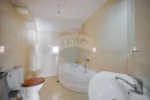 Casă cu 6 camere și 1000mp teren de vânzare în Sânmartin - imagine 5 Casă cu 6 camere și 1000mp teren de vânzare în Sânmartin - imagine 5