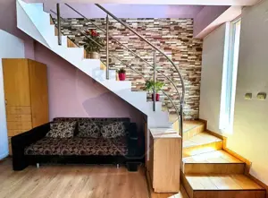 Casă / Vilă cu 5 camere de vânzare în zona Cetatii - imagine 3 Casă / Vilă cu 5 camere de vânzare în zona Cetatii - imagine 3