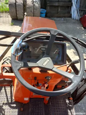 Tractor Kubota - imagine 5