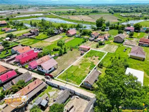 FILM! 1.100 mp teren intravilan, construibil, conditii avantajoase,Ozun,Covasna