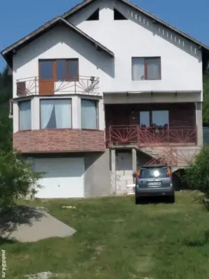 vilă superbă, de vanzare, într-o zona pitorească 