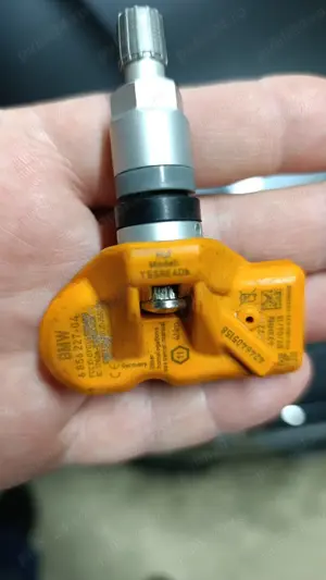 Senzori presiune roti BMW seria 5,X3.4.5. - imagine 3 Senzori presiune roti BMW seria 5,X3.4.5. - imagine 3