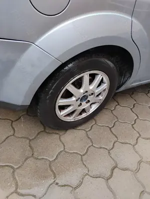 Ford Focus 1.4l 2005 - imagine 6