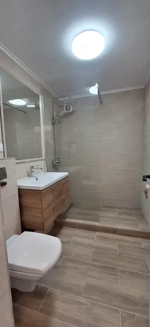 Ofer spre închiriere un apartament cu 2 camere, decomandat, Unirii sud - imagine 3