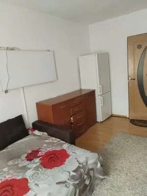 Garsoniera de inchiriat,Tractoru-Coresi - imagine 5