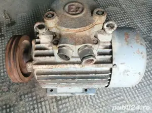 Vand motor trifazic cu fulie de 18 cm