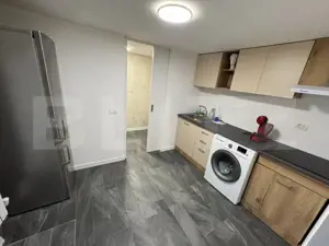 Apartament 2 camere, semidecomandat, curte 50mp Zona Casa Studentilor  - imagine 8