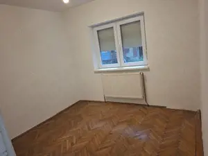 Apartement cu 3 camere I  Zona Aradului I
