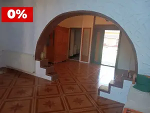 ViLA de LUX  cu un DESIGN deosebit in centrul orasului Nadlac - imagine 2