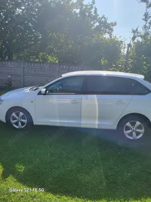 Mașină Skoda Rapid  - imagine 3