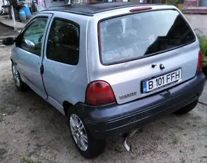 Vand- schimb Renault Twingo 1.2 benzina ( PROPRIETAR ) pret discutabil - imagine 3 Vand- schimb Renault Twingo 1.2 benzina ( PROPRIETAR ) pret discutabil - imagine 3
