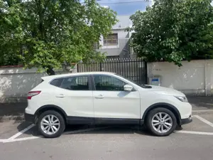 Nissan Qashqai 2016, 1.5 DCI, Start Stop, Alb Perla, super OFERTA!