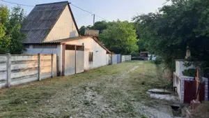 Clădire cu teren intravilan de vânzare  - imagine 2 Clădire cu teren intravilan de vânzare  - imagine 2