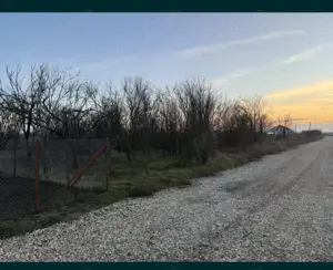 Teren intravilan de vânzare  schimb cu teren(casa) la mare