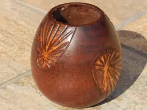 Suport lumanare african din lemn cioplit - imagine 2