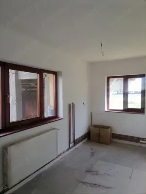 Vand casa in Curtea de Arges zona Noaptes (aproape de rezervele statului) - imagine 2