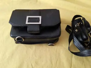 Gentuta model KRUSELL din piele ecologica pentru transport telefon   camera foto   carduri