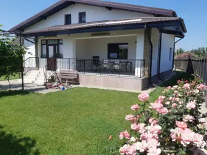 Casa de vanzare p+m