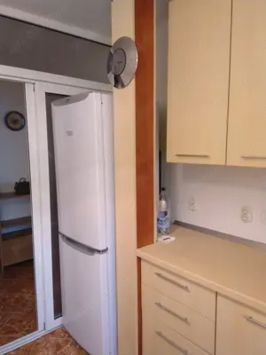 Inchiriez apartament 2 camere in Astra Brasov - imagine 3