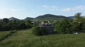 Teren 10304 mp – cu casa locuibila! In Bucovina, Zona Manastire Slatina! De vanzare! 0727817187 - imagine 10 Teren 10304 mp – cu casa locuibila! In Bucovina, Zona Manastire Slatina! De vanzare! 0727817187 - imagine 10