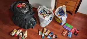 Pachete Dulciuri (Cornuri, Prajituri, Ciocolata) pret de la 1.2 RON