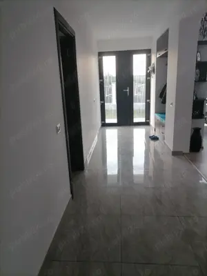 Vila noua (2023) P+M zona 1 Mai - imagine 7