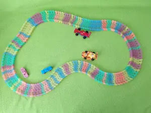 Pista jucarie pentru masinute lungime aproximativ  3,00 m