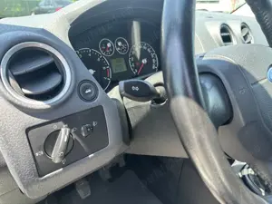 Ford Fusion I Facelift   1.4 benzină   80 CP  41800 km   unic proprietar - imagine 8 Ford Fusion I Facelift   1.4 benzină   80 CP  41800 km   unic proprietar - imagine 8