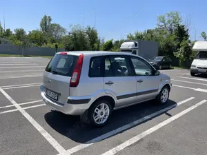 Ford Fusion I Facelift   1.4 benzină   80 CP  41800 km   unic proprietar - imagine 4 Ford Fusion I Facelift   1.4 benzină   80 CP  41800 km   unic proprietar - imagine 4