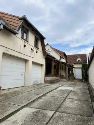 Casa de vanzare - Cornatel, la 20 de minute de Sibiu