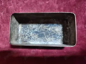 Veche cutie, metalica, pentru sterilizat ace si seringi medicale+6 taietoare pt. fiole - imagine 2