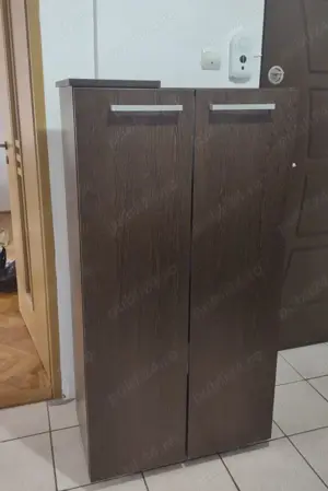 Vand dulap de pus sub centrala