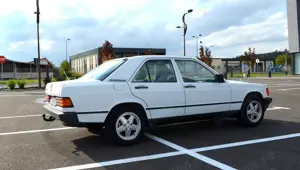 Mercedes Benz 190D - imagine 3