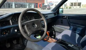 Mercedes Benz 190D - imagine 8