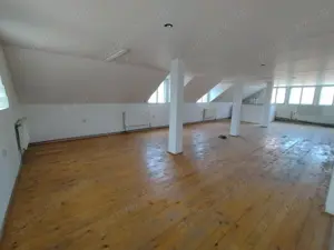 Spațiu hală și birouri, 350 mp în Brasov, semi-central, acces camionete - imagine 5