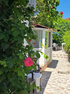 cazare constanta mamaia oferta la mare camere litoral la plaja pensiune hotel vila