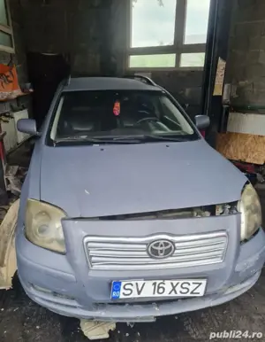 Dezmembrez Toyota Avensis 2.0 Diesel - imagine 3