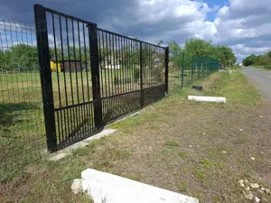 Vanzare sau inchiriere- Teren Herneacova 1200 mp, 45000 euro sau posibilitate inchiriere - imagine 10