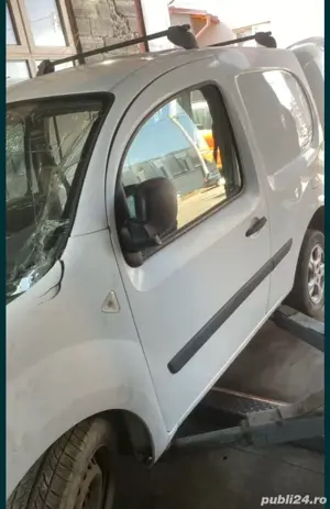Dezmembrez Renalut Kangoo 1.5 Diesel  - imagine 5
