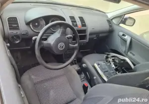 Dezmembrez Vw Polo 1.4 Benzina an 2000 - imagine 2