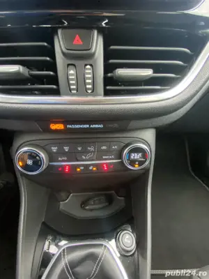 Ford Fiesta Titanium - imagine 9
