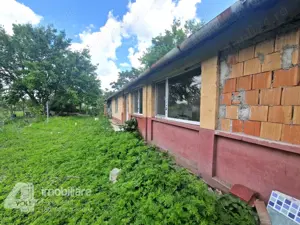 Casa in Loc. Nadlac, teren 1022 mp, fs.21 ml - imagine 2 Casa in Loc. Nadlac, teren 1022 mp, fs.21 ml - imagine 2