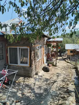 casa si teren de vânzare 
