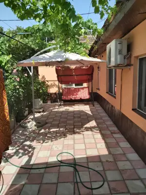 Vand casa cu spatiu comecial in Alexandria - imagine 5