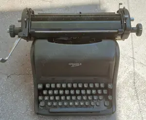 Masina de scris Hermes Standard 8 defecta