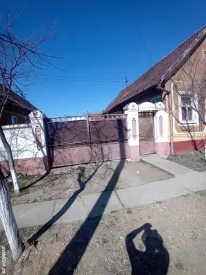 Vand Casa urgent 